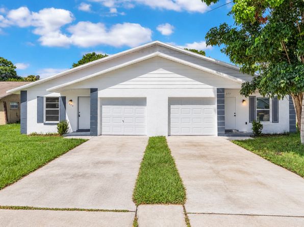 372 Country Lane Dr