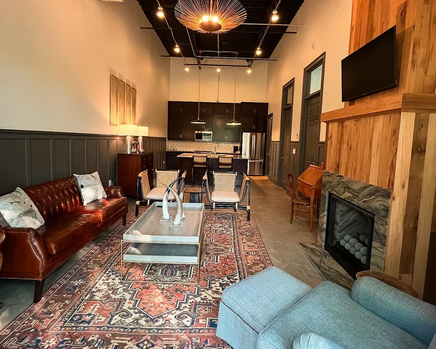 1 bed, 900 sqft, $2,400 — Photo 4