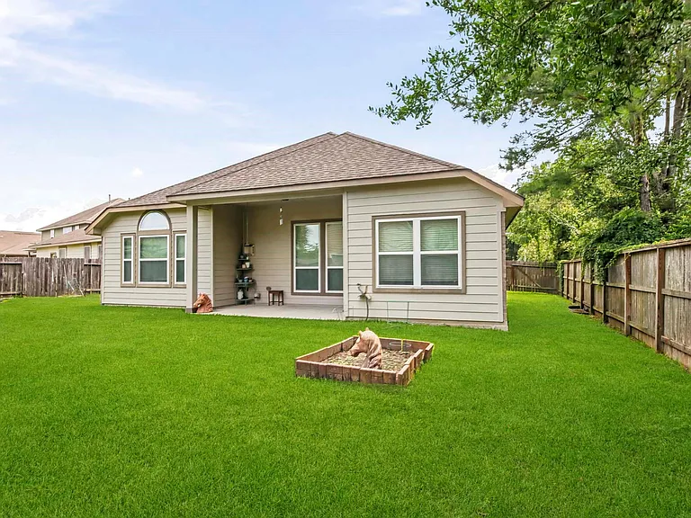24142 Auburn Woods Ct — Photo 25