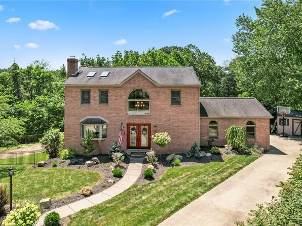 1610 Gill Hall Rd, Clairton, PA 15025
