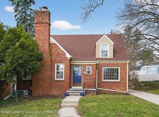 20 University Dr, East Lansing, MI 48823