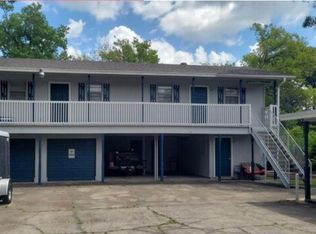 413 S 17th St #2, Nederland, TX 77627