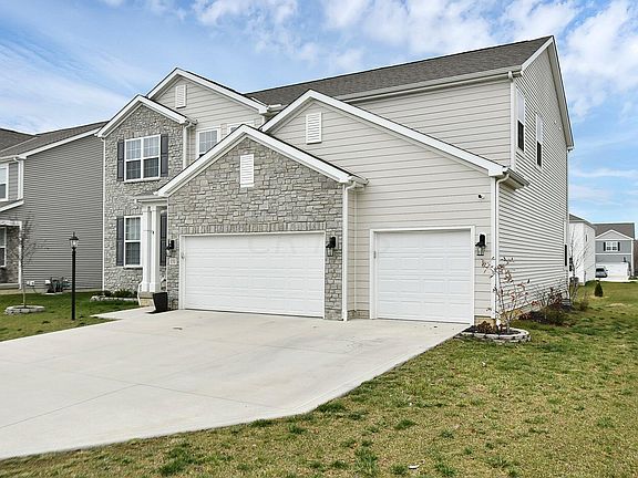 4th image of 151 Kirkhope Dr