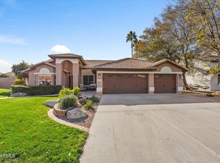 3529 E Fairbrook Cir, Mesa, AZ 85213