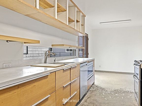 5th image of 6107 McKinley Ave
