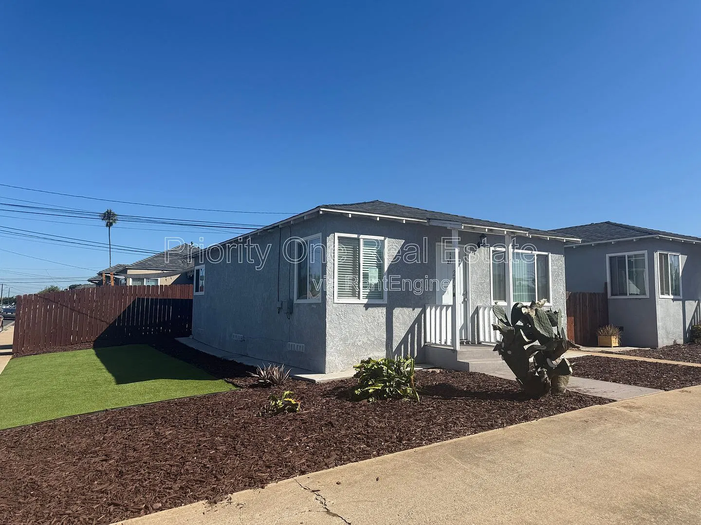 2 bed, 1.0 bath, 800 sqft, $2,500 — Photo 1