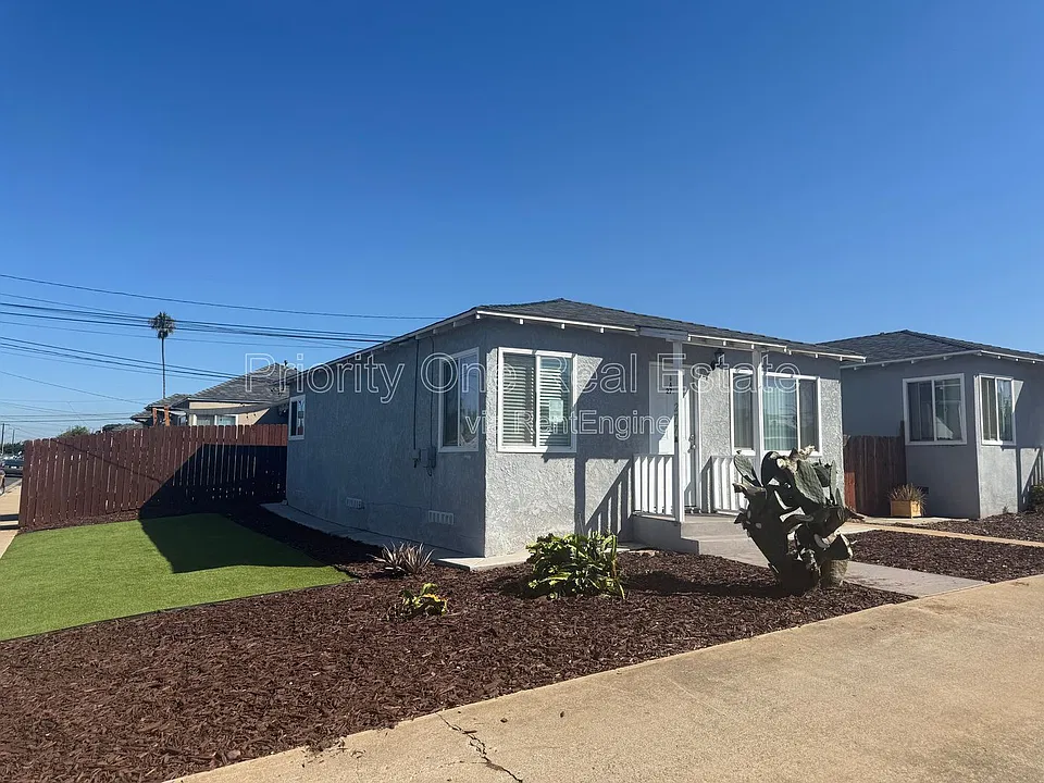 277 Cedar Ave #A