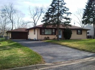390 67th Ave NE, Fridley, MN 55432