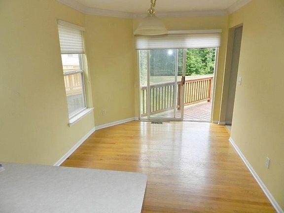 4th image of 25034 Toddy Ln