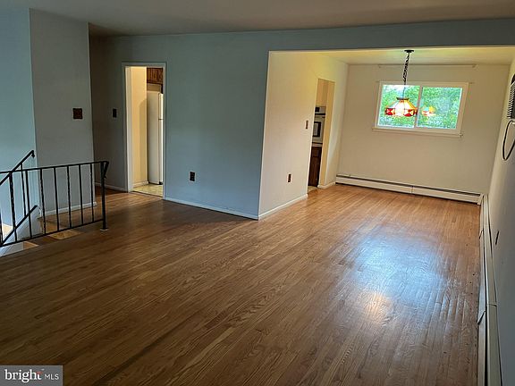 5th image of 1184 S Evergreen Dr