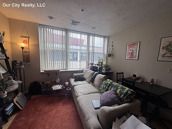 5th image of 15 Pearl St APT 5