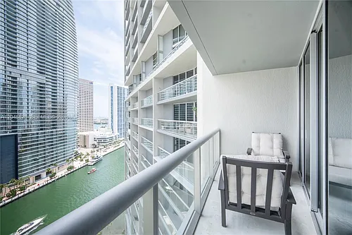 475 Brickell Ave #2010 Photo 1 475 Brickell Ave #2010 Photo 1