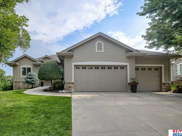 19651 Hickory St, Omaha, NE 68130