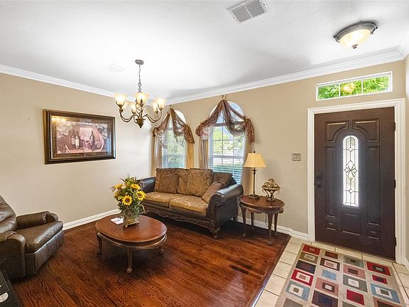 4th image of 1124 Timber Creek Dr