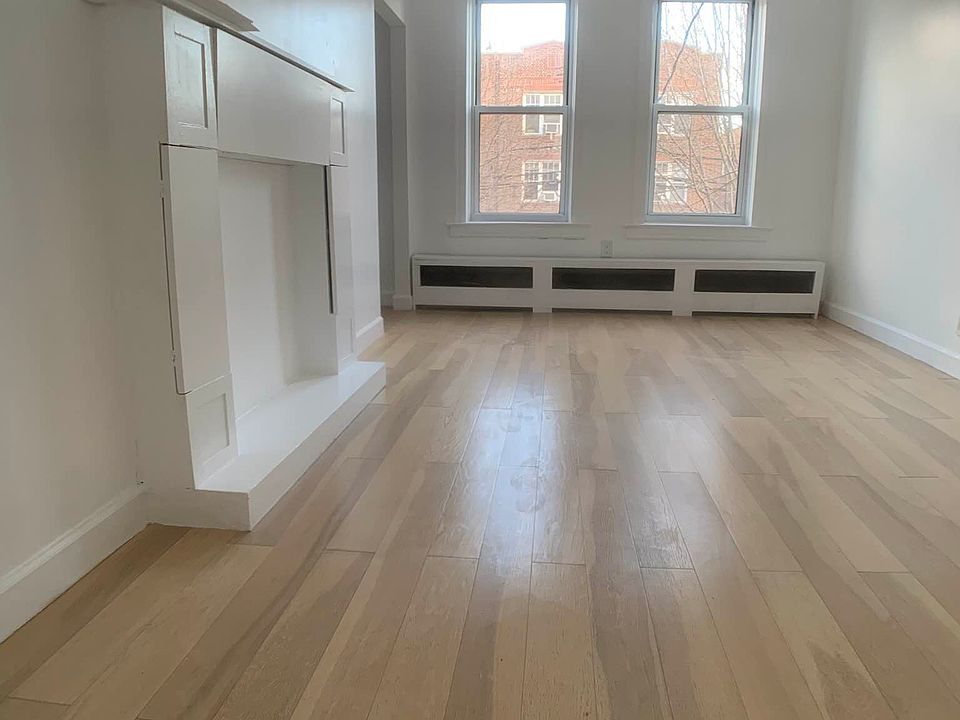 1st image of 2840 46th St #2