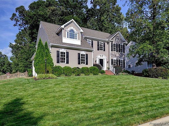 3rd image of 10300 Brickerton Dr