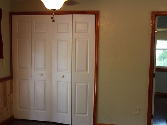 3rd image of 5821 SE 169th Ave