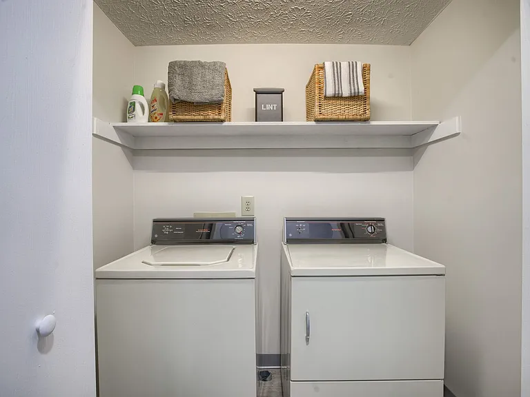 Stratford Chase Townhomes — Photo 41