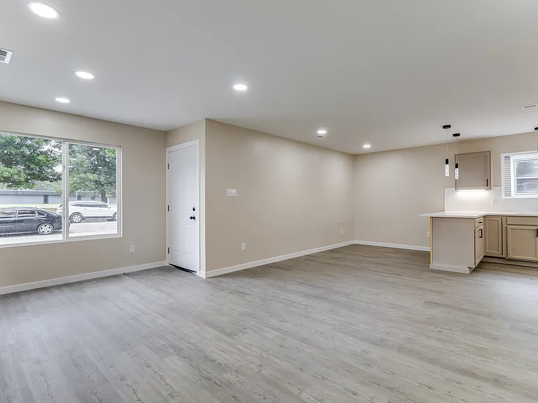 437 N Grove St #439 — Photo 6