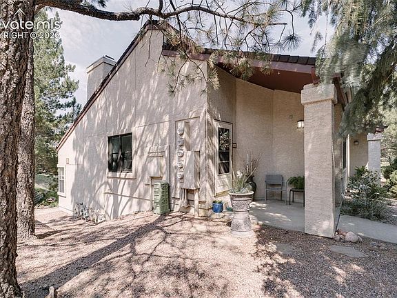 3rd image of 530 Autumn Crest Cir Unit A