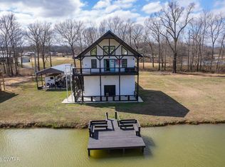 74 Blue Herring Dr, Decaturville, TN 38329