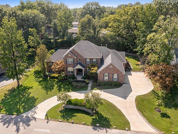 2nd image of 31 Heather Hill Ln