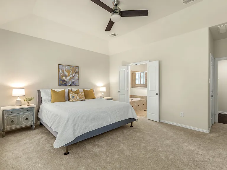900 Sonoma Dr — Photo 9