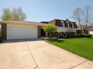 1514 Coloma Pl, Wheaton, IL