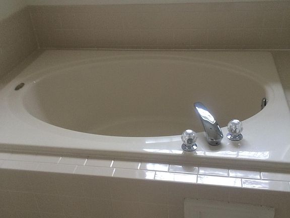 JACUZZI
