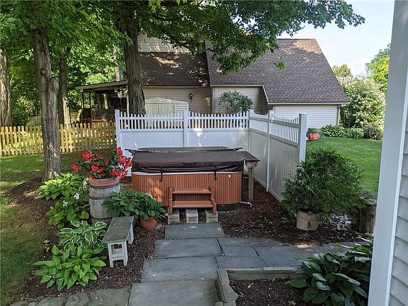 5th image of 506 Willowgate Dr