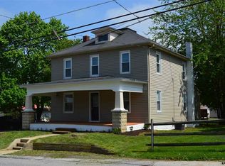 54 Mill St, Stewartstown, PA 17363