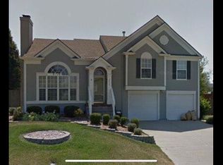2137 SE 7th St, Lees Summit, MO 64063