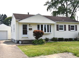 619 Moore St, Hubbard, OH 44425