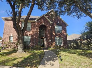 402 Spring Trace Ct, Houston, TX 77094