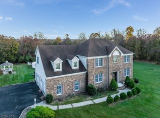 62 Higginsville Rd, Neshanic Station, NJ 08853