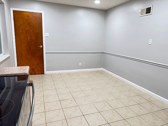 2nd image of 9439 Deves Dr