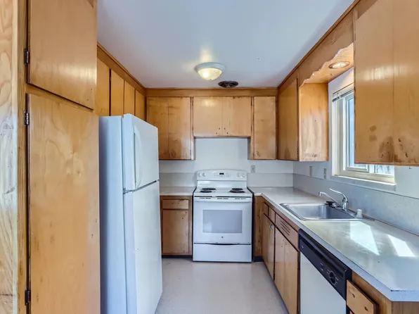 Evergreen Manor, 703 N 85th St APT 5, Seattle, WA 98103