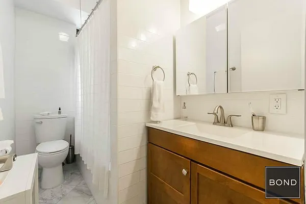 Rented by Bond New York | media 12