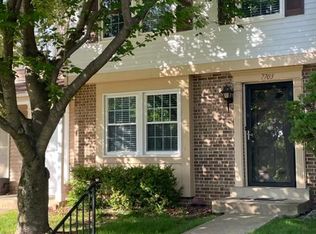 7703 Eagles Head Ct, Rockville, MD 20855