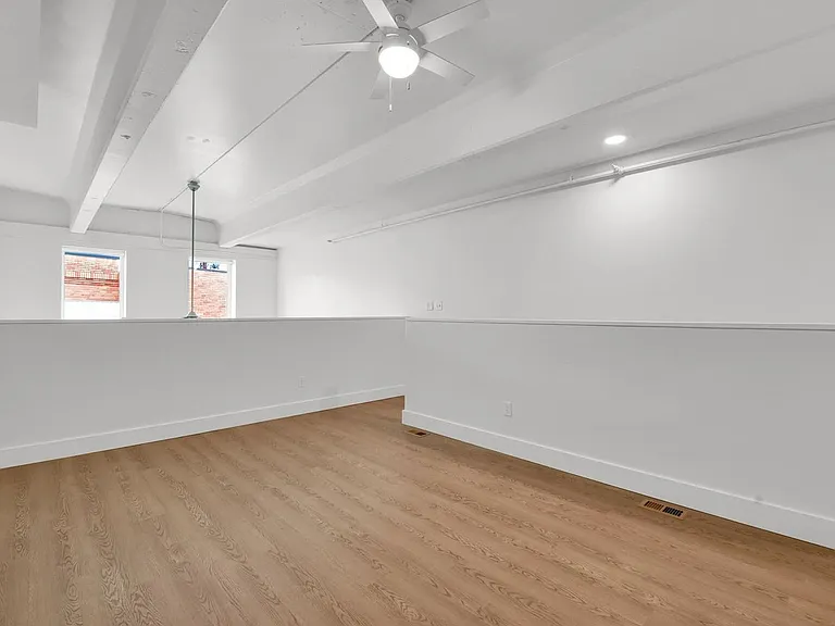 4500 S Kingshighway Blvd #11 — Photo 13