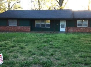 2659 S Hillsboro Ave, Springfield, MO 65804