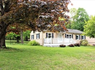 9 Weimer Rd, Annandale, NJ 08801