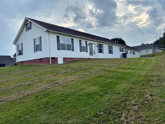 5th image of 310 Apple Gate Ln