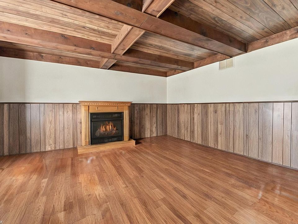 16711 College Blvd, photo 7