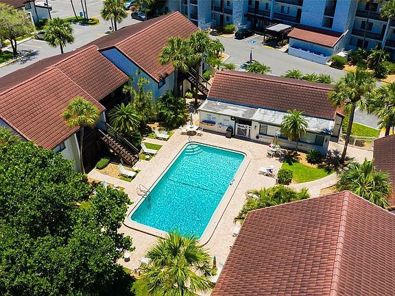 3rd image of 1630 Stickney Point Rd 101 #101