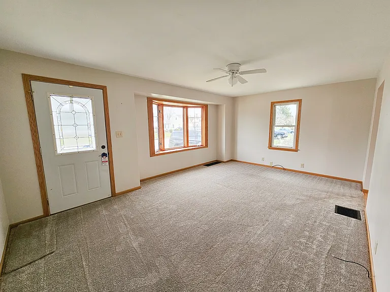 133 Concord Ave — Photo 4