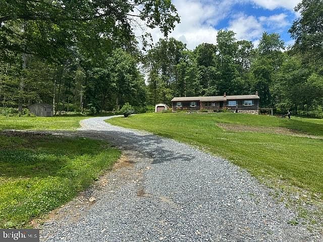 1st image of 115 Fieldstone Rd