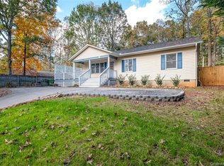 7 Homewood Dr, Asheville, NC 28803