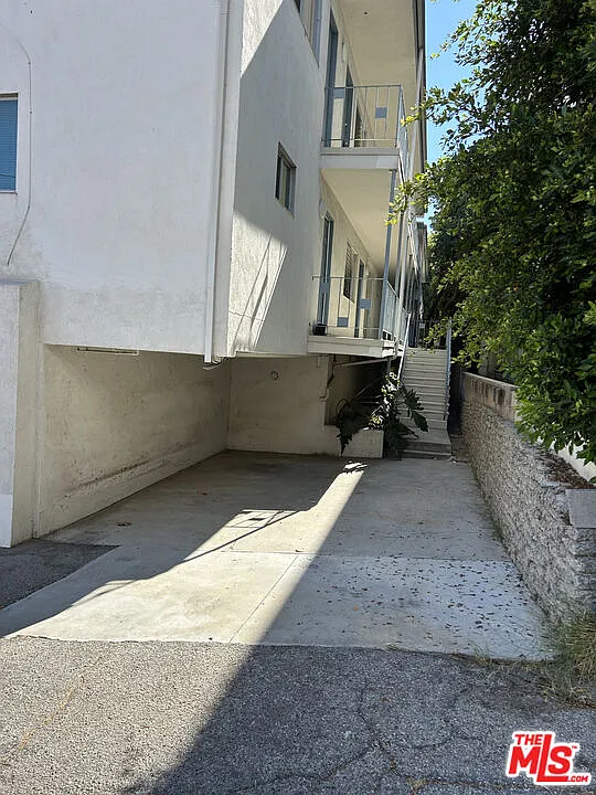 1 bed, 1.0 bath, 685 sqft, $2,185 — Photo 3