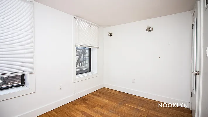 Rented by Nooklyn NYC LLC | media 4